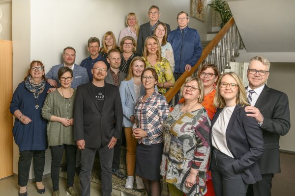KD:n ehdokasasettelu loppusuoralla - laaja joukko eri alojen asiantuntijoita ehdolla eduskuntaan