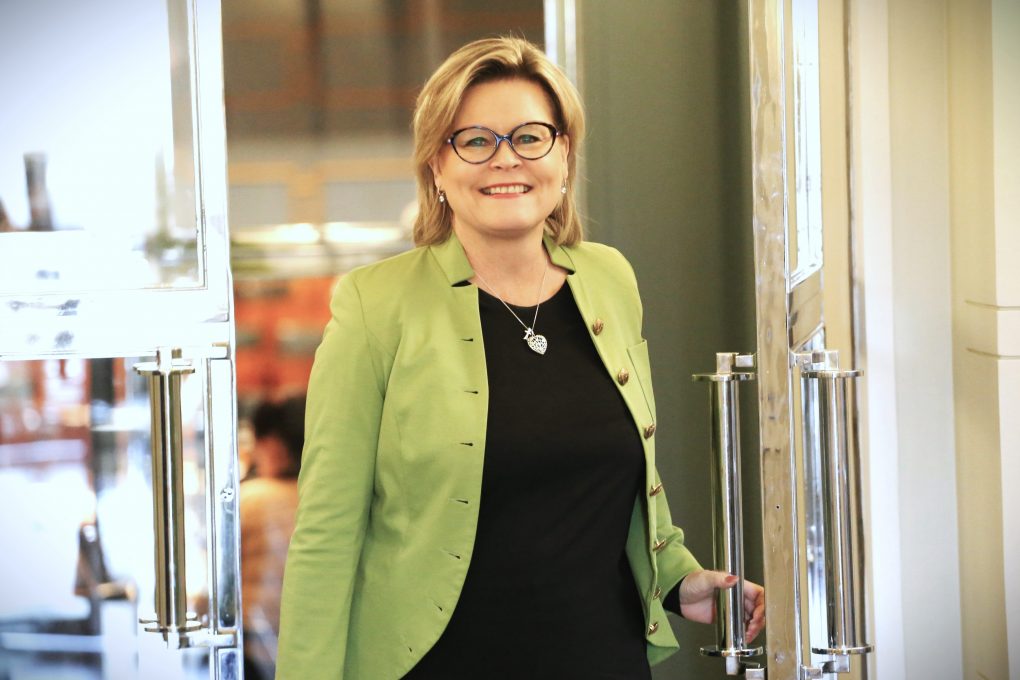 Sari Tanus ryhmäpuheessa: Kristillinen kasvatus ja kulttuuri muodostavat pohjan koko suomalaiselle sivistykselle