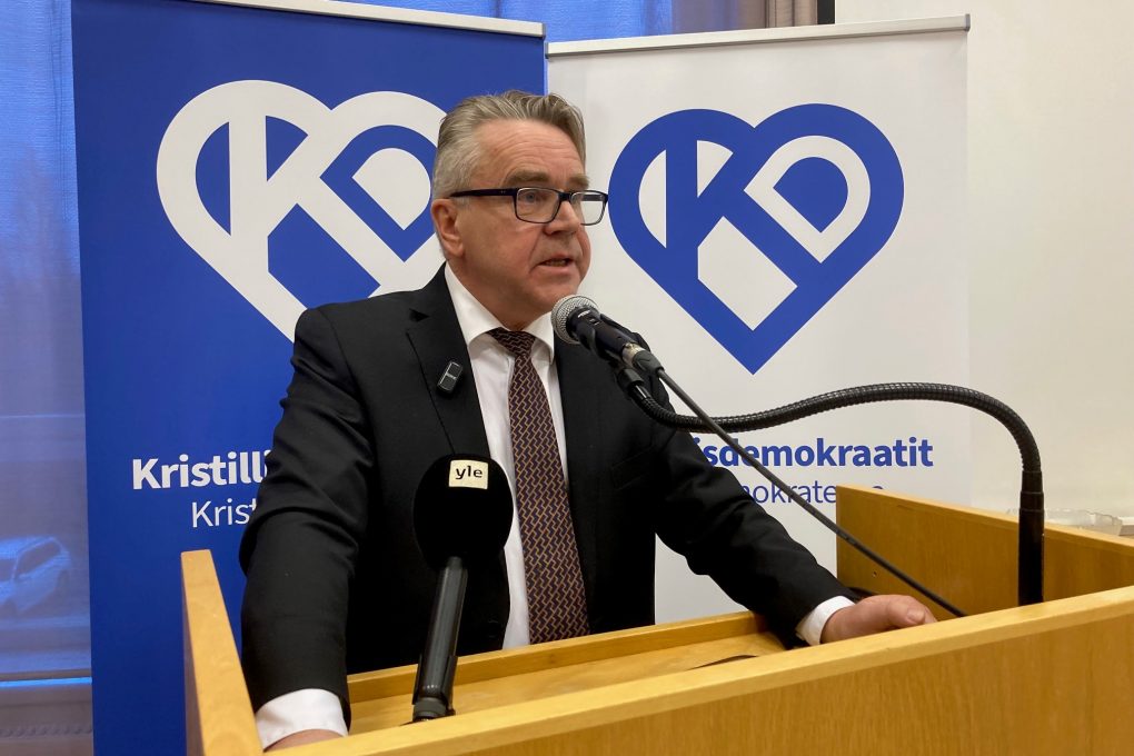 Peter Östman puoluevaltuustolle: Kaksoisstandardit ja kaksinaismoralismi on torjuttava päättäväisesti
