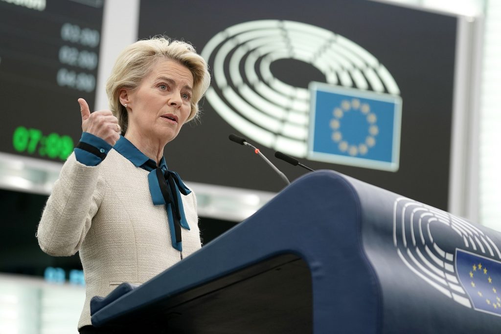 Euroopan komission puheenjohtaja Ursula von der Leyen