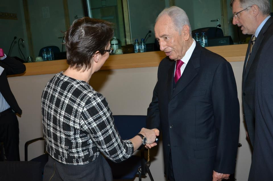 Essayah tapasi presidentti Peresin